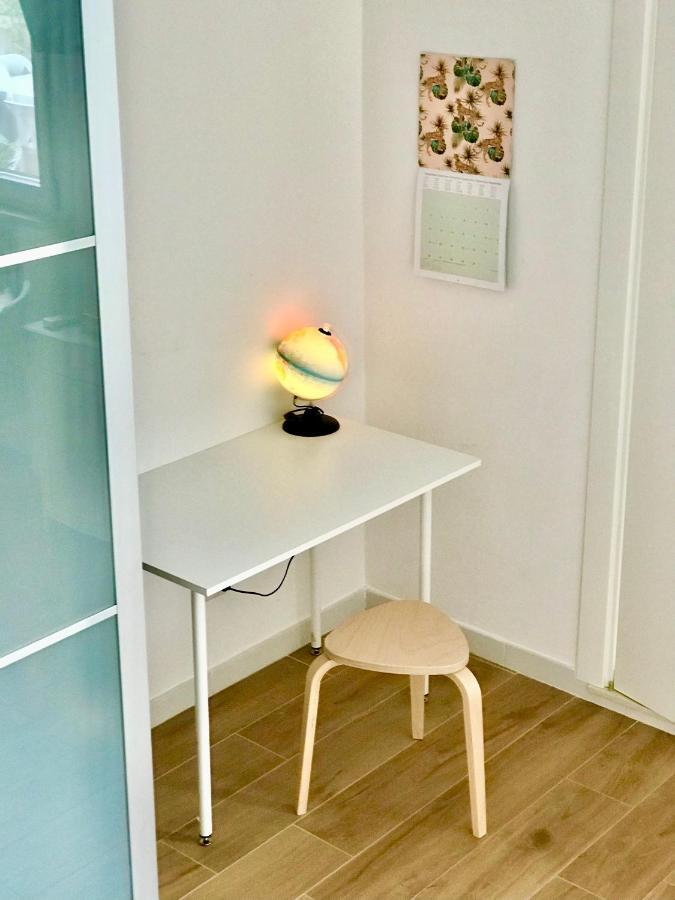 Stanza E Bagno Privato, Idromassaggio Con Extra Fee, In Appartamento แฟร์รารา ภายนอก รูปภาพ